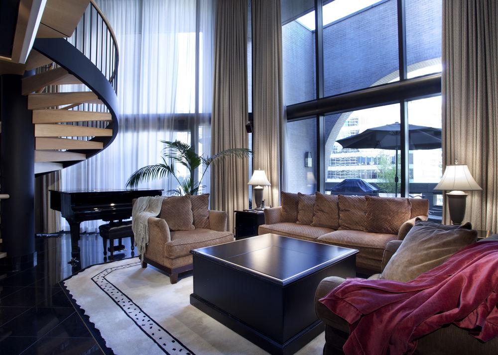 Metropolitan Hotel Ванкувър Екстериор снимка