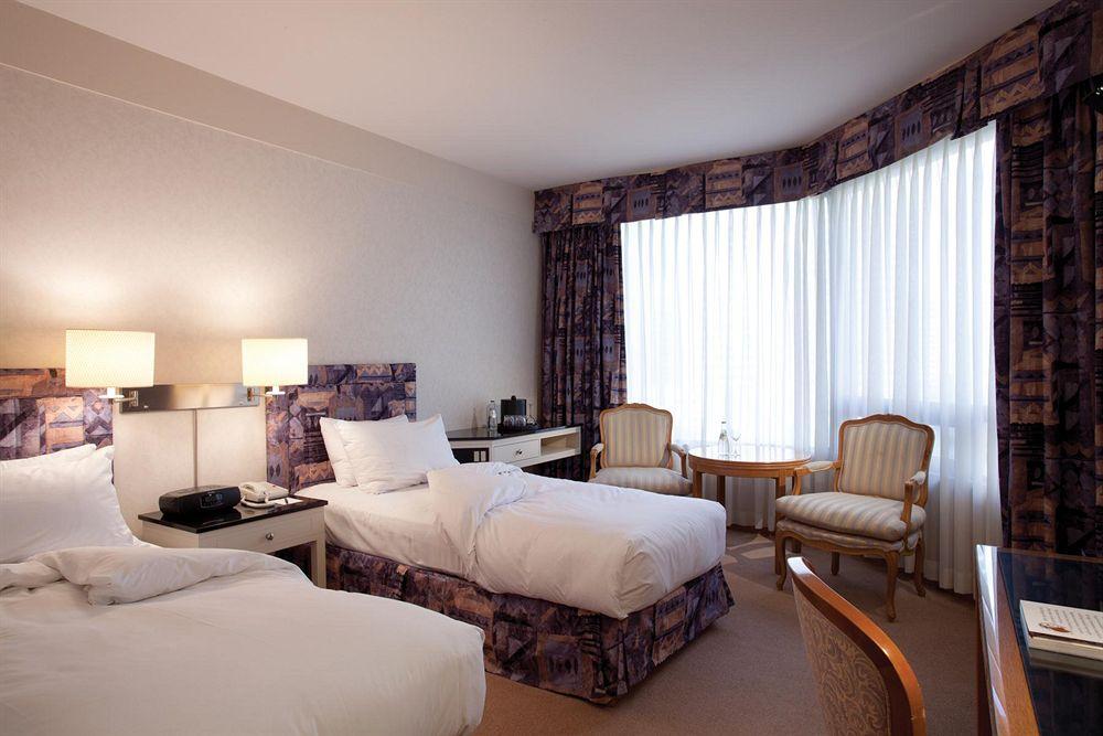 Metropolitan Hotel Ванкувър Екстериор снимка