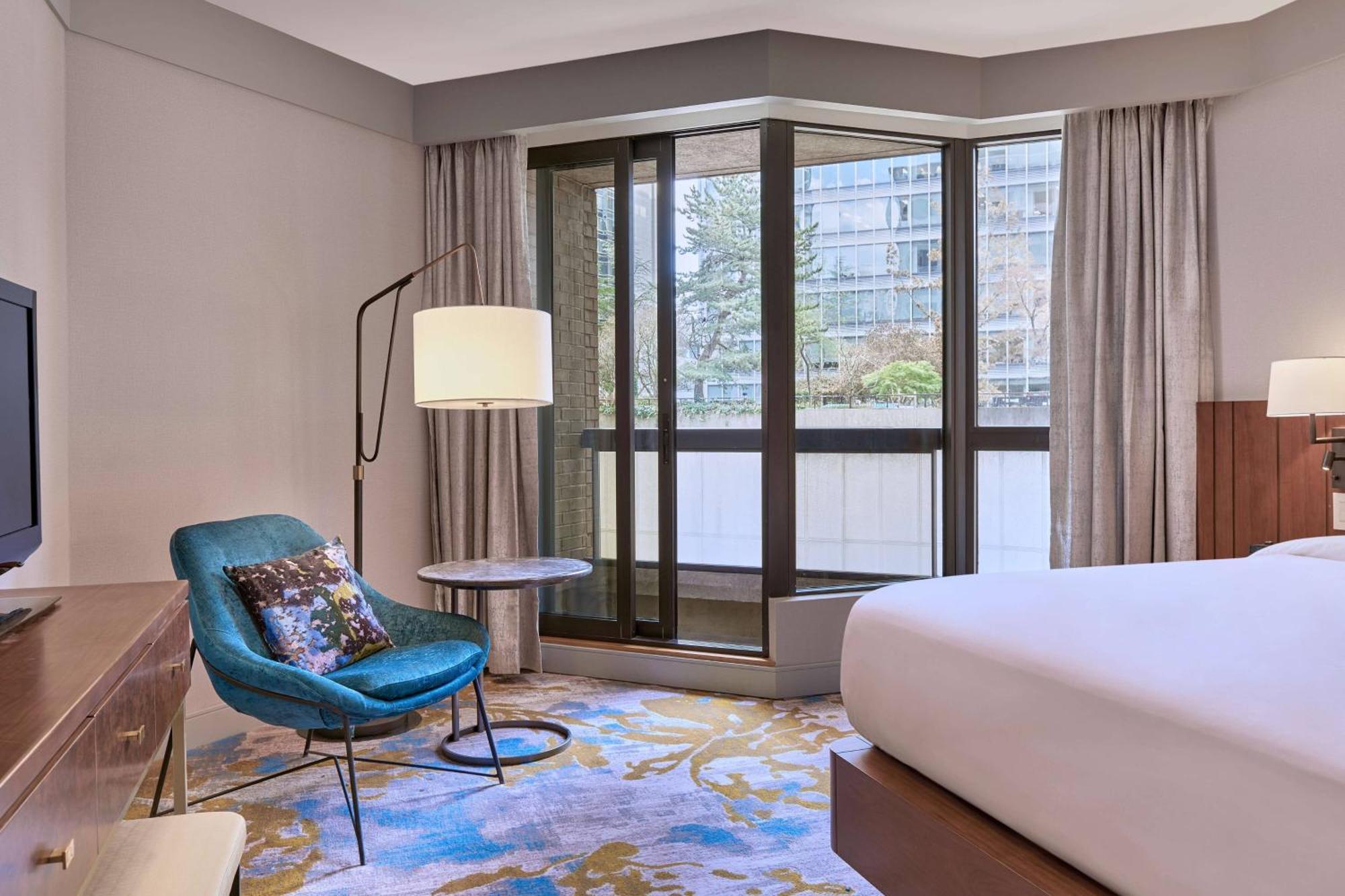 Metropolitan Hotel Ванкувър Екстериор снимка