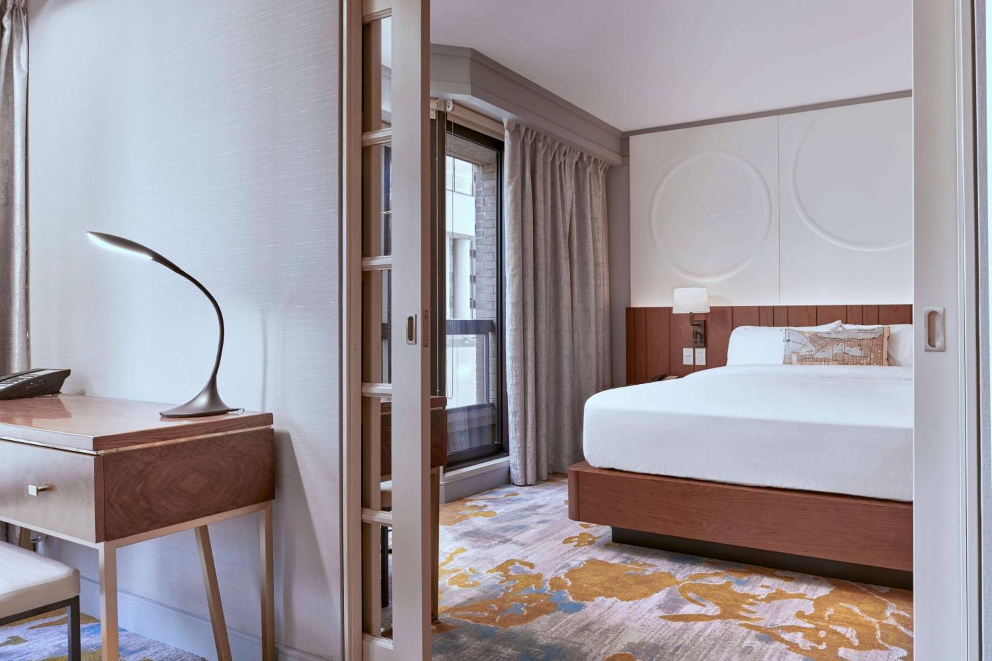 Metropolitan Hotel Ванкувър Екстериор снимка